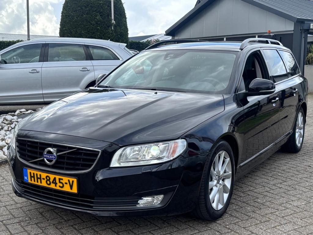 Volvo V70 2.0 D3 Dynamic Edition 2015 Dealer Onderhouden, Auto's, Euro 6, 4 cilinders, Zwart, 1570 kg