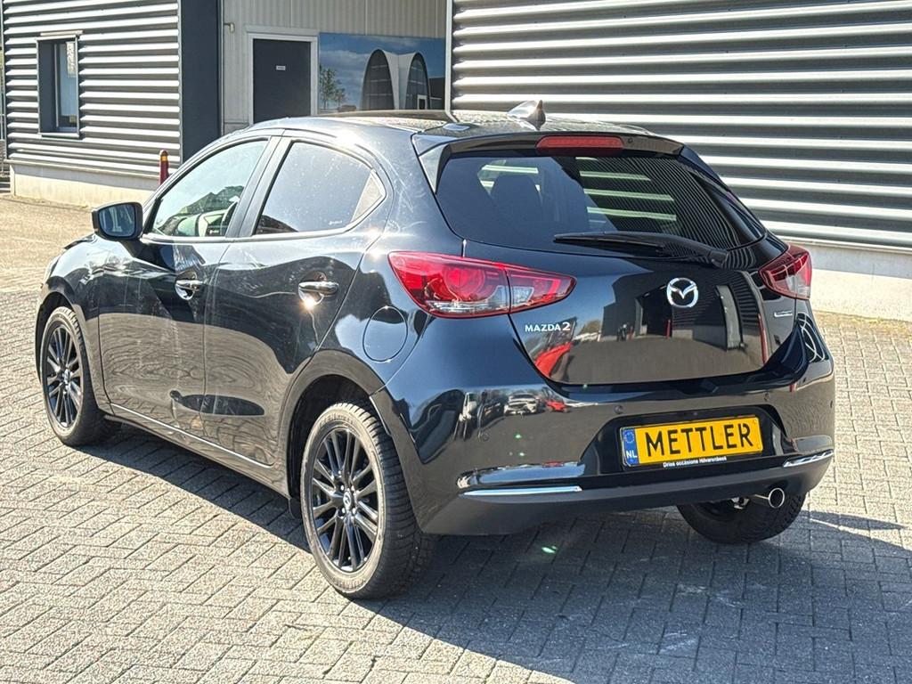Mazda 2 1.5 Skyactiv-G Luxury, head up, stuurwiel verwarming, Voorwielaandrijving, Gebruikt, 4 cilinders, Zwart