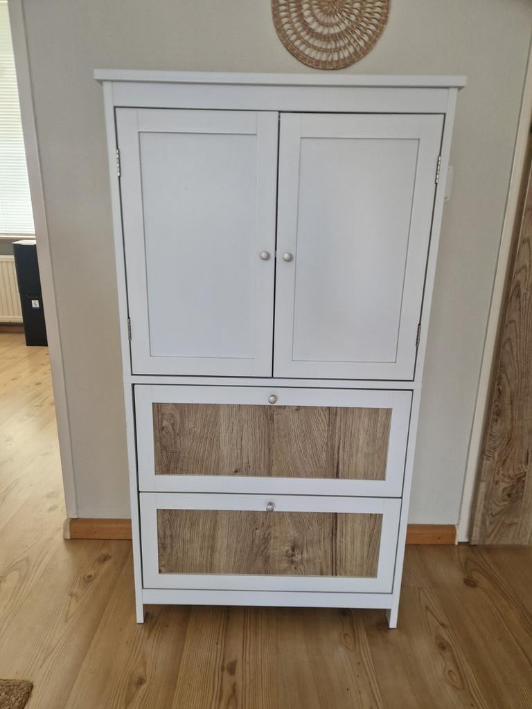 Witte kast met lades en deurtjes, Ophalen, Gebruikt