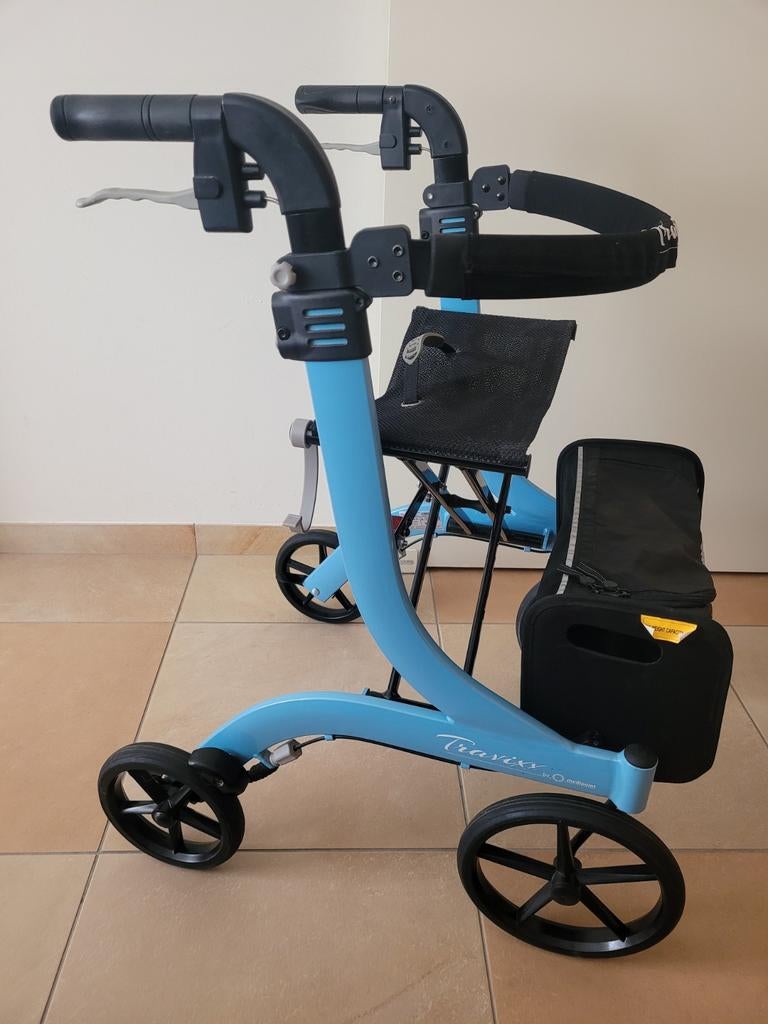 Rollator Travixx classic, maat M. Geen beschadigingen, Diversen, Rollators, Ophalen, Opvouwbaar, Zo goed als nieuw