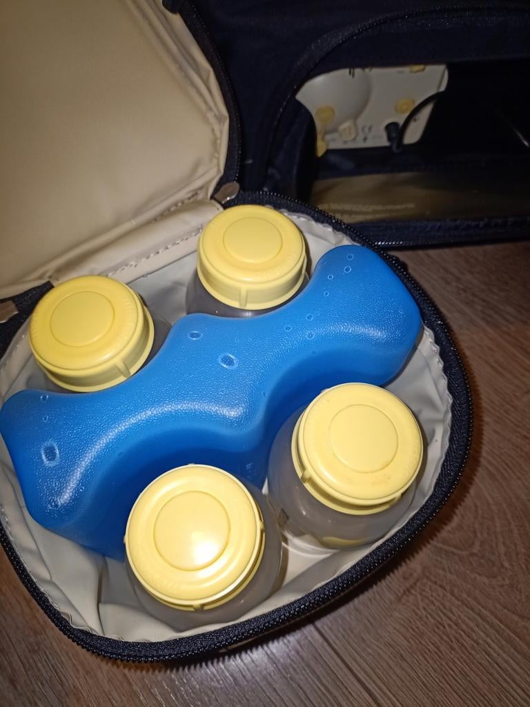 Medela pump electrische borstkolf, Ophalen of Verzenden, Zo goed als nieuw, Borstkolf