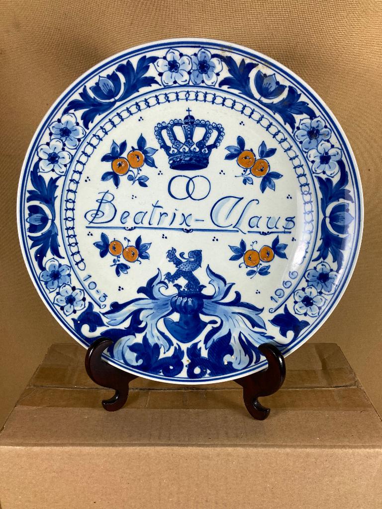 Porceleyne Fles huwelijks bord Beatrix - Claus 1966, --, Overige typen, Ophalen of Verzenden, Zo goed als nieuw
