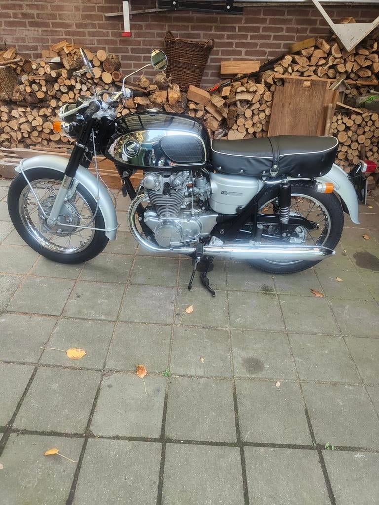 HONDA CB450 BLACK BOMBER BJ 1968