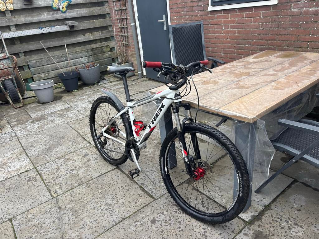 Trek Mountainbike 3700 - Ideaal voor kinderen, Fietsen en Brommers, Fietsen | Mountainbikes en ATB, Minder dan 45 cm, Gebruikt