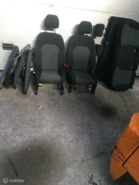 Bekleding set zwart  stof Mercedes B-klasse W246 ('11-'19), Gebruikt, Mercedes-Benz, Ophalen of Verzenden, Mercedes-Benz