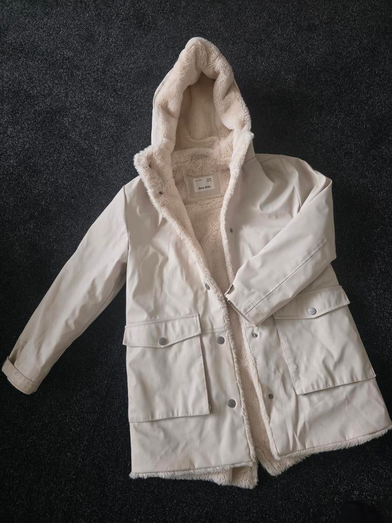Zara Kids waterdichte jas / regenjas crème wit maat 140, Ophalen of Verzenden, Gebruikt, Zara Kids, Jongen of Meisje