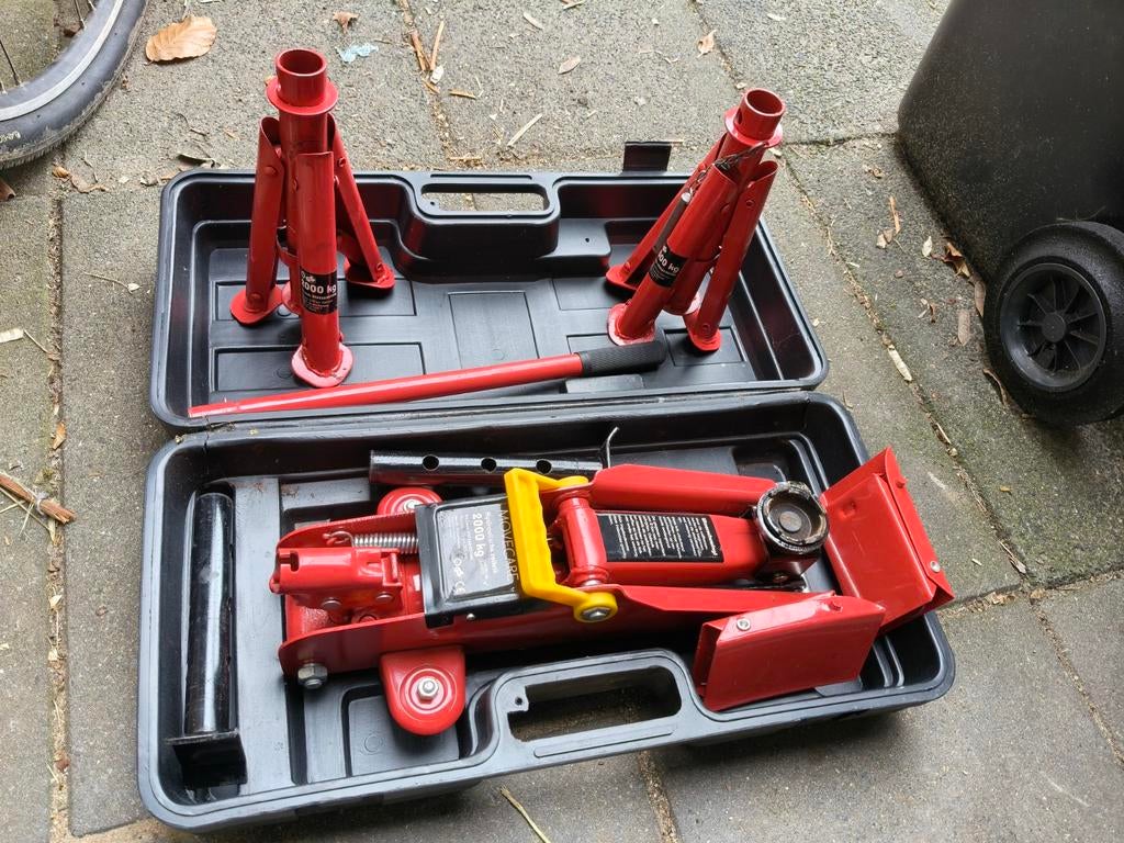 Auto krik tot 2000kg, Ophalen of Verzenden, Zo goed als nieuw, Hydraulisch, Garagekrik