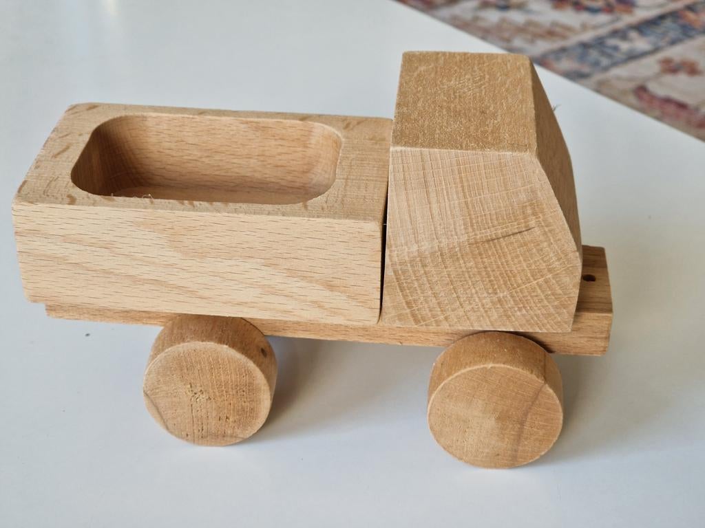 Vintage degelijke houten vrachtauto, Kinderen en Baby's, Speelgoed | Houten speelgoed, Ophalen, Gebruikt