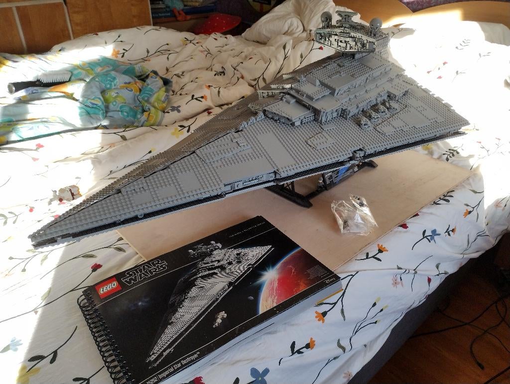 LEGO Ultimate Collector Series 75252, Verzamelen, Star Wars, Ophalen, Zo goed als nieuw, Replica