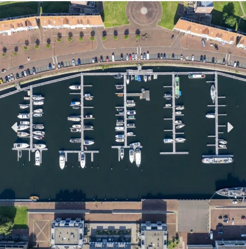 Ruime ligplaats in Hellevoetsluis (20x6,5m), Herfst