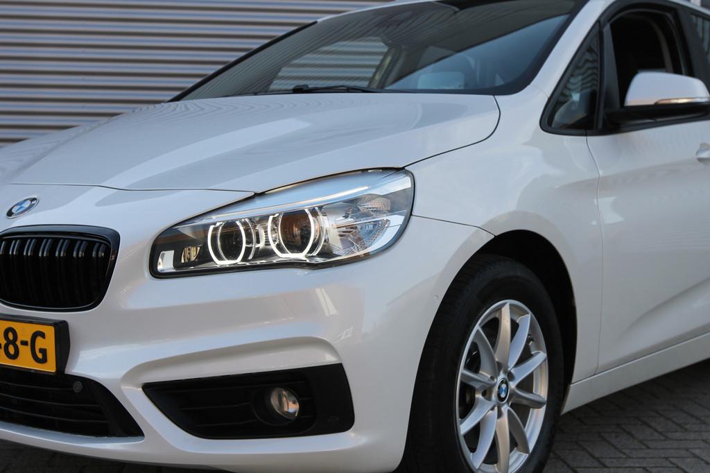 BMW 2 Serie Active Tourer 218i Corporate Lease Executive I A, 1345 kg, Gebruikt, Wit, Origineel Nederlands