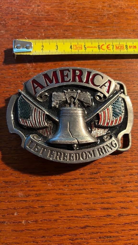 Buckle Riemgesp Let Freedom Ring, Kleding | Heren, Ophalen of Verzenden, Zo goed als nieuw, Overige kleuren, Minder dan 95 cm