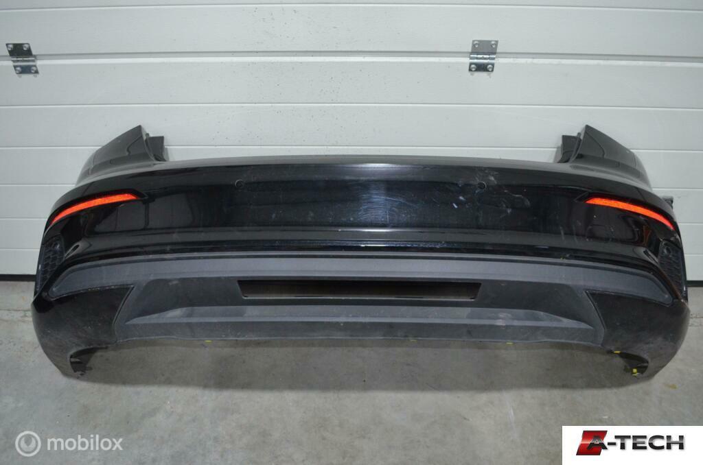 Achterbumper mythoszwart 0e0e Audi A3 Limousine 8Y ('20->), Audi, Gebruikt, Achter, Bumper