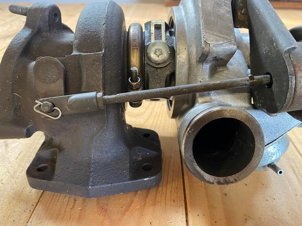 Volvo 16T turbo heeft nieuw revisie set gehad., Ophalen of Verzenden, Nieuw, Volvo