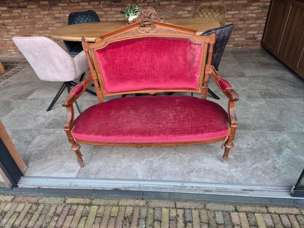 Antieke Biedermeier bank met rood fluwelen bekleding, Antiek en Kunst, Antiek | Meubels | Stoelen en Banken, Ophalen