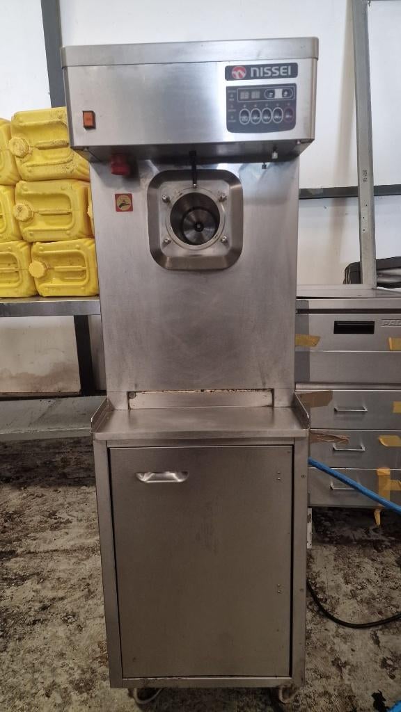 NISSEI Softijs Machine – Horeca Topdeal – €2999, Ophalen, Gebruikt