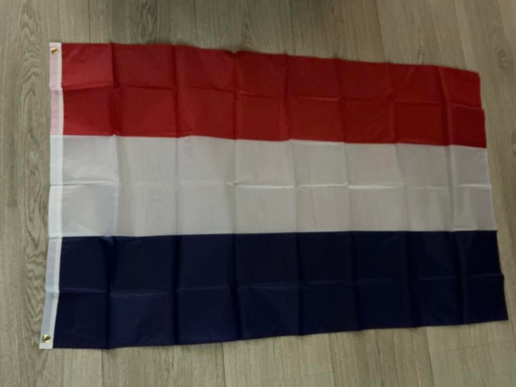Nederlandse vlag nieuw in verpakking, Diversen, Vlaggen en Wimpels, Ophalen of Verzenden, Zo goed als nieuw