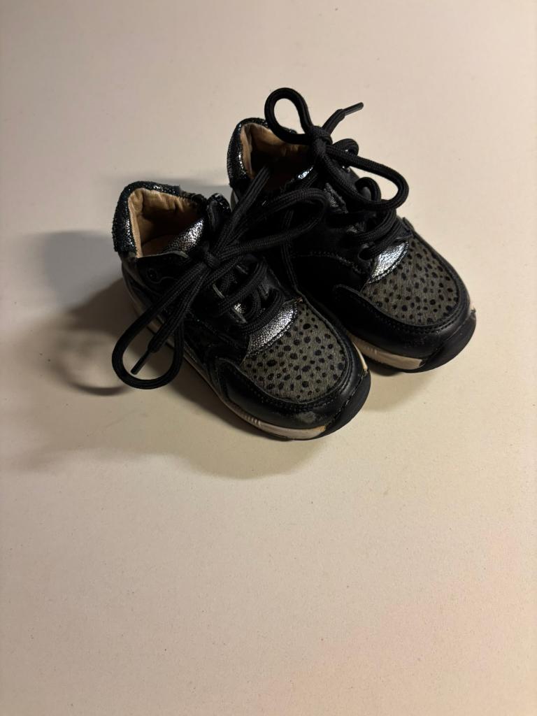 Shoesme schoentjes zwarte sneakers glitter met rits maat 22!, Meisje, Schoenen, Ophalen of Verzenden, Zo goed als nieuw