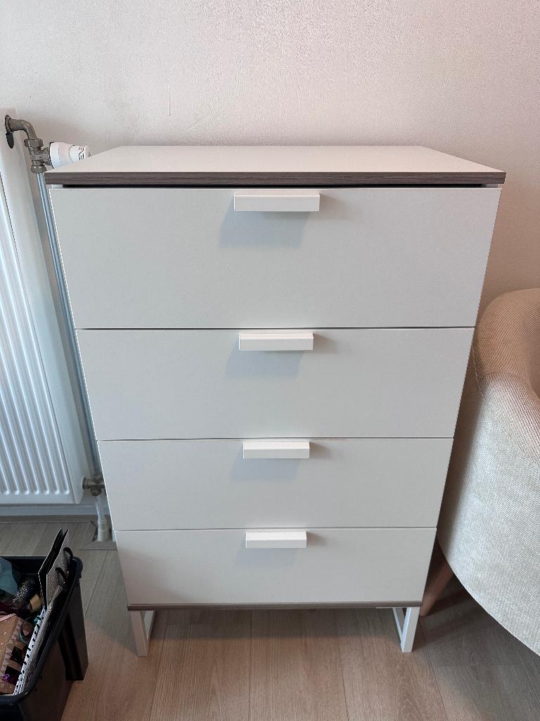 Ladekast Ikea Trysil 60x40x99 (breedte x diepte x hoogte), Huis en Inrichting, Kasten | Ladekasten, Ophalen, 50 tot 100 cm, Zo goed als nieuw