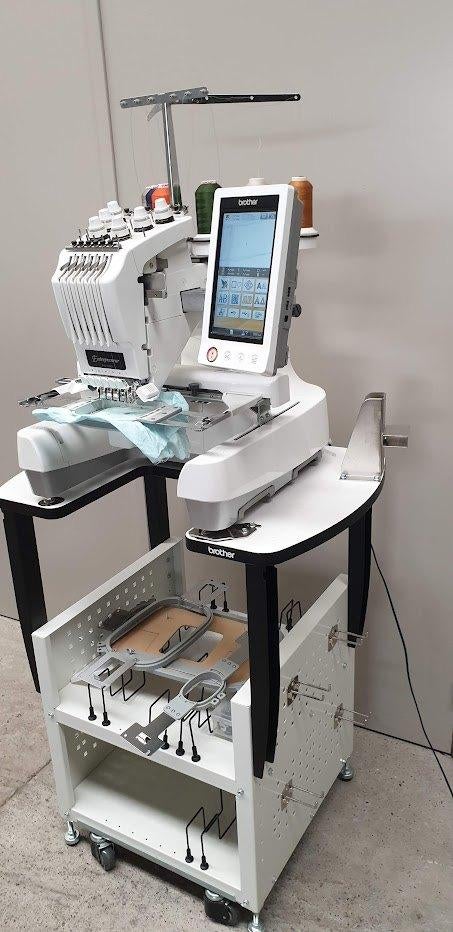 Te koop Brother PR 650 borduurmachine, Hobby en Vrije tijd, Borduren en Borduurmachines, Ophalen, Zo goed als nieuw, Machineborduren