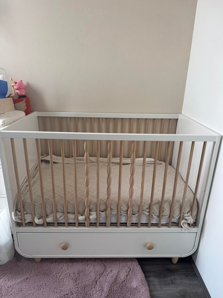 IKEA Myllra baby peuter meegroei bed, Kinderen en Baby's, Babywiegjes en Ledikanten, Ophalen, Gebruikt, Ledikant