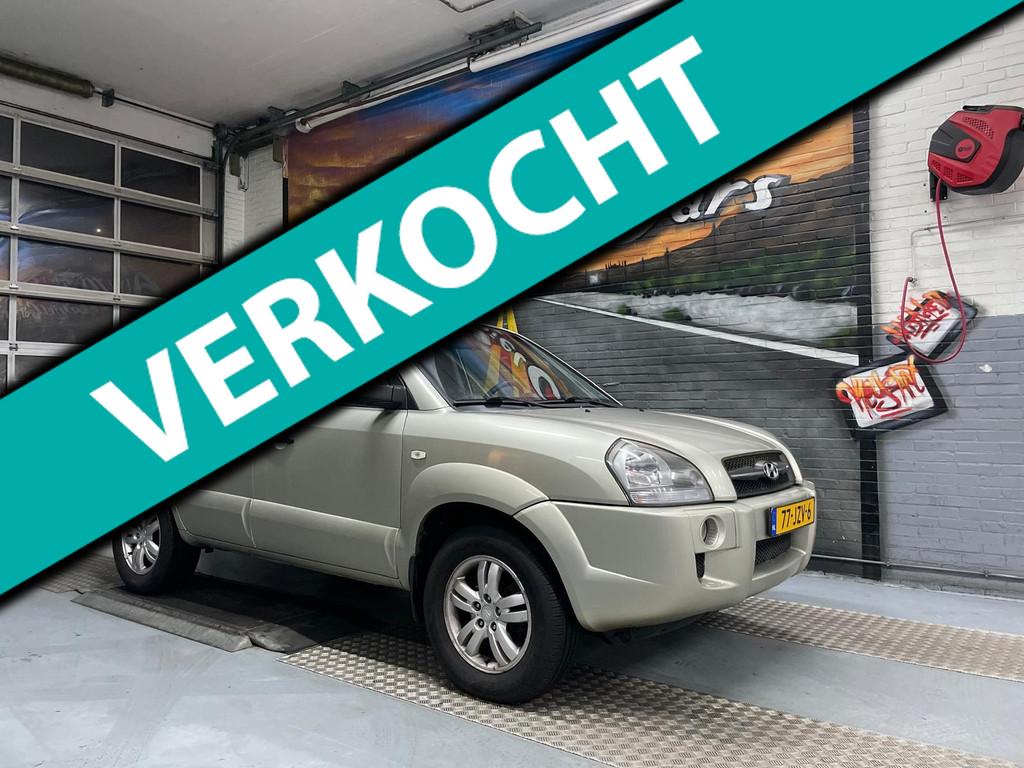 Hyundai Tucson 2.0i Dynamic Executive, Parkeersensor, Gebruikt, 4 cilinders, Origineel Nederlands