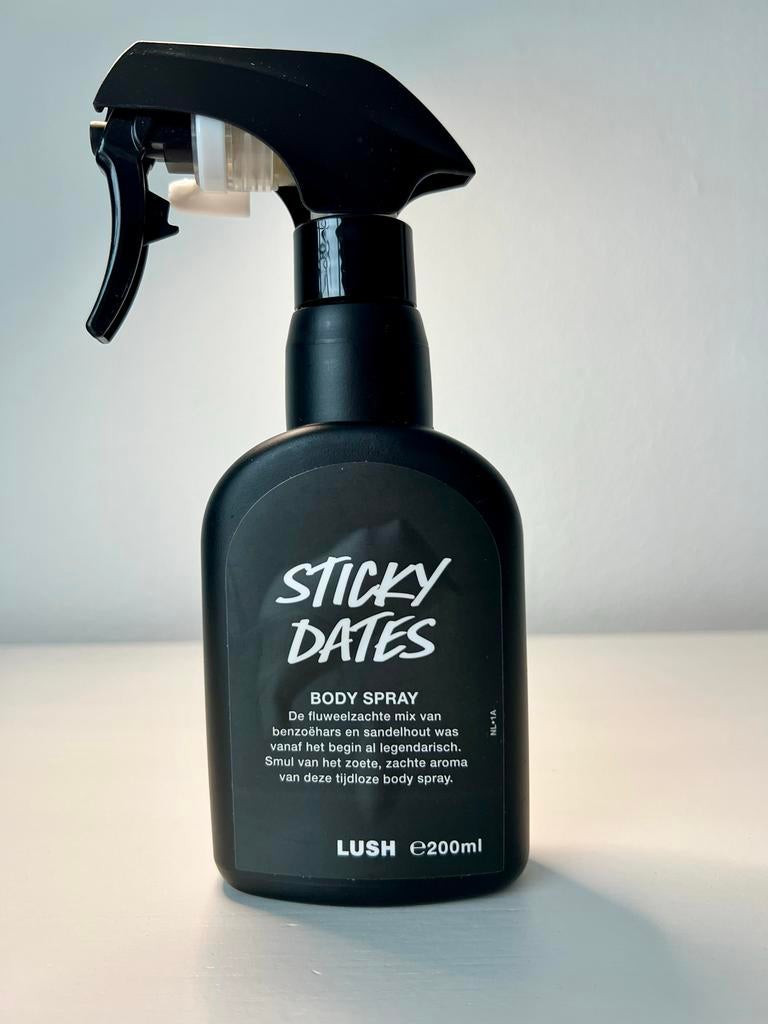 Lush Sticky Dates Body Spray 200 ml, Ophalen of Verzenden, Gebruikt