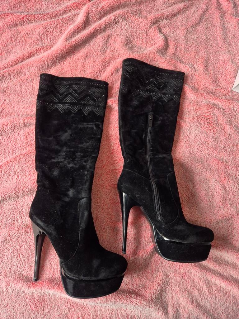 Zwarte laarzen met hoge hak en plateauzool maat 38, Kleding | Dames, Schoenen, Ophalen of Verzenden