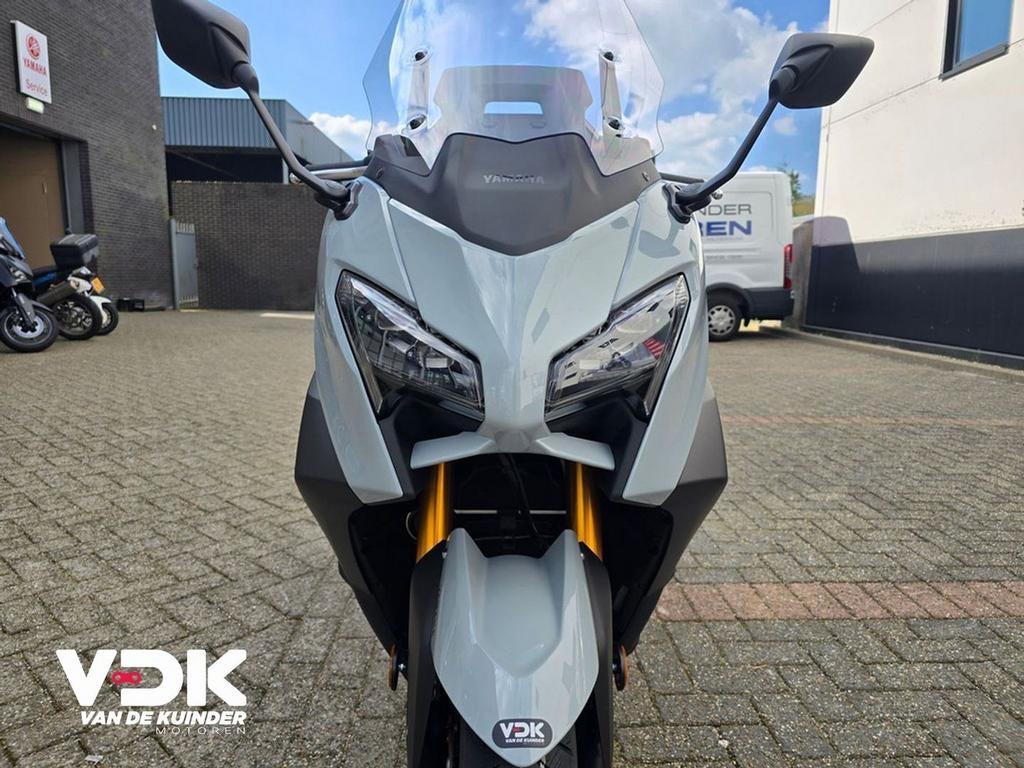 Yamaha TMAX TECH MAX 560 (bj 2026) - foto 2