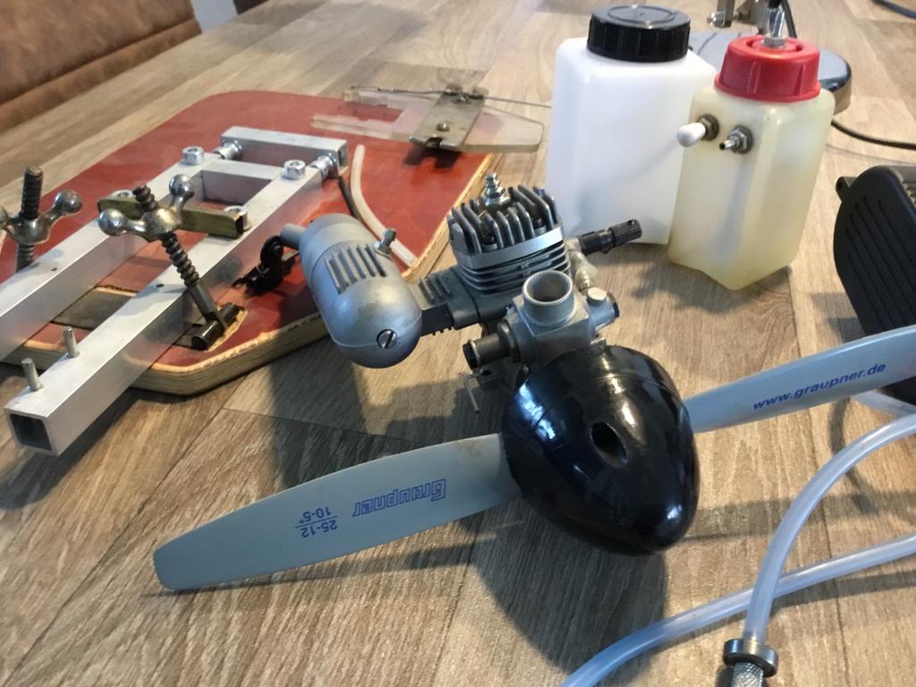 Vliegtuigmotor brandstof, Ophalen of Verzenden, Nieuw