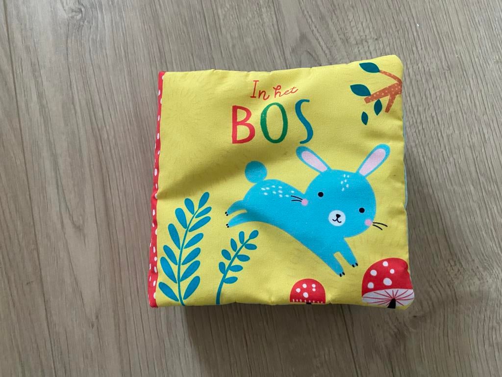 2 stoffen knisperboekjes baby, Ophalen of Verzenden, Zo goed als nieuw, Overige typen