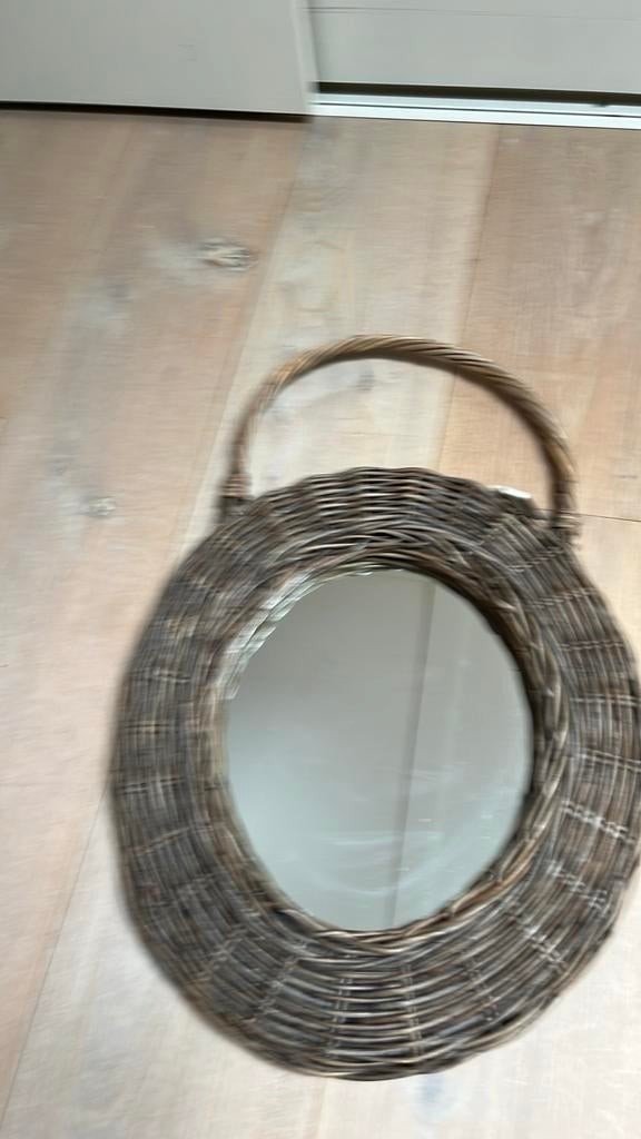 Rivièra Maison spiegel rattan ovaal, Huis en Inrichting, Woonaccessoires | Spiegels, Zo goed als nieuw, Minder dan 50 cm, Minder dan 100 cm