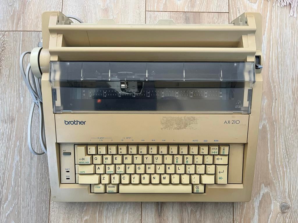 Brother typemachine model AX-210, Diversen, Typemachines, Ophalen