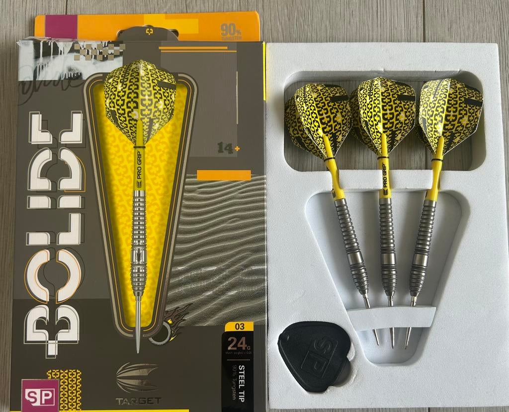 TARGET  Bolide 24 gram 03 Swiss Point, Sport en Fitness, Darts, Ophalen of Verzenden, Zo goed als nieuw, Pijlen