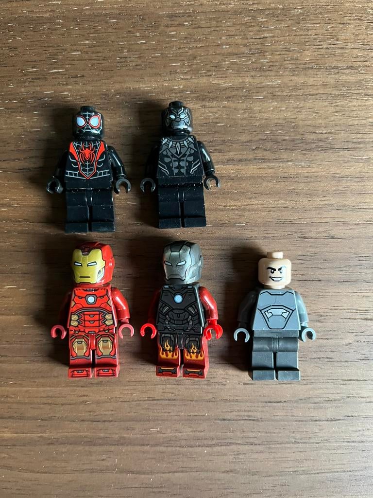 Lego Super Heroes / Marvel Minifiguren, Verzamelen, Speldjes, Pins en Buttons, Zo goed als nieuw, Ophalen of Verzenden