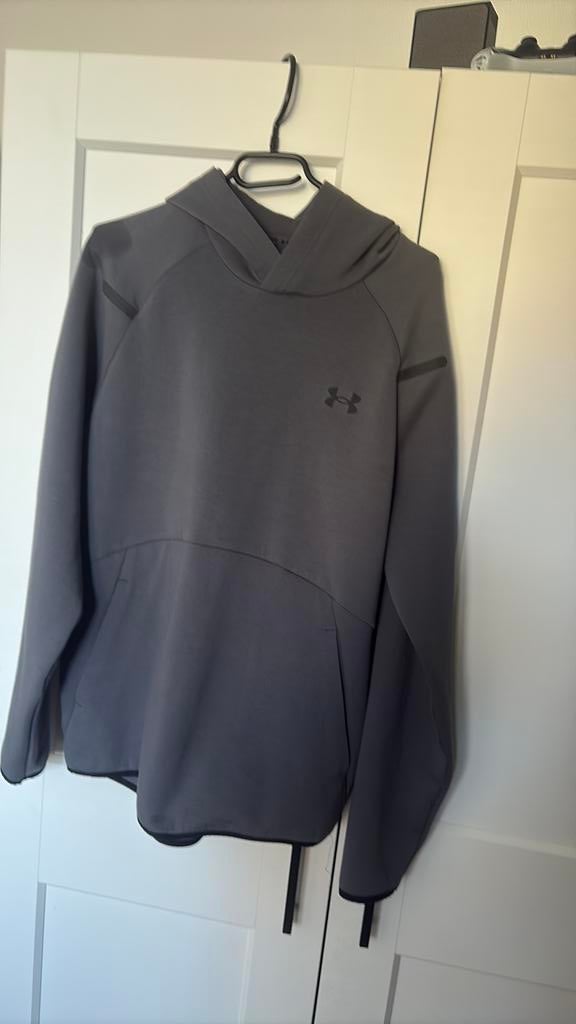 Under armour, Ophalen of Verzenden, Zo goed als nieuw, Zwart