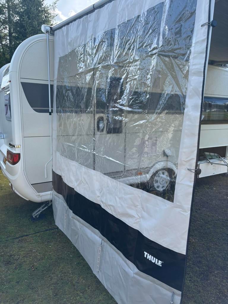 Thule zijwand rainblocker 250S, Caravans en Kamperen, Voortenten en Luifels, Zo goed als nieuw, Ophalen