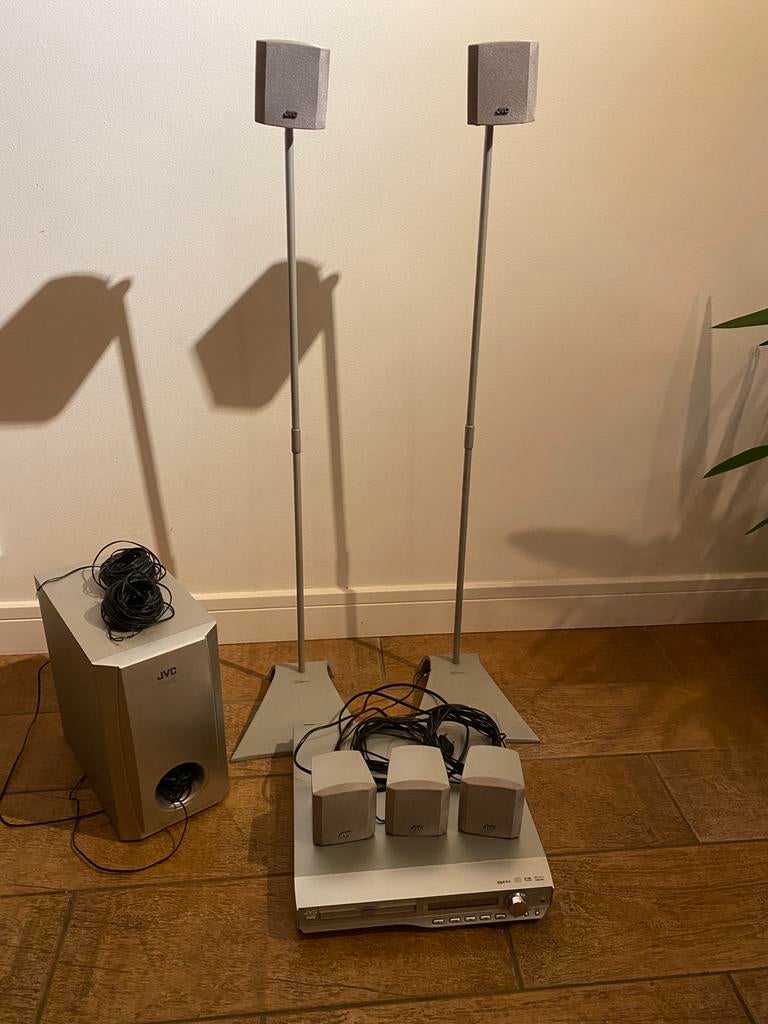 JVC dolby surround set, Ophalen, JVC, 70 watt of meer, Dvd-speler