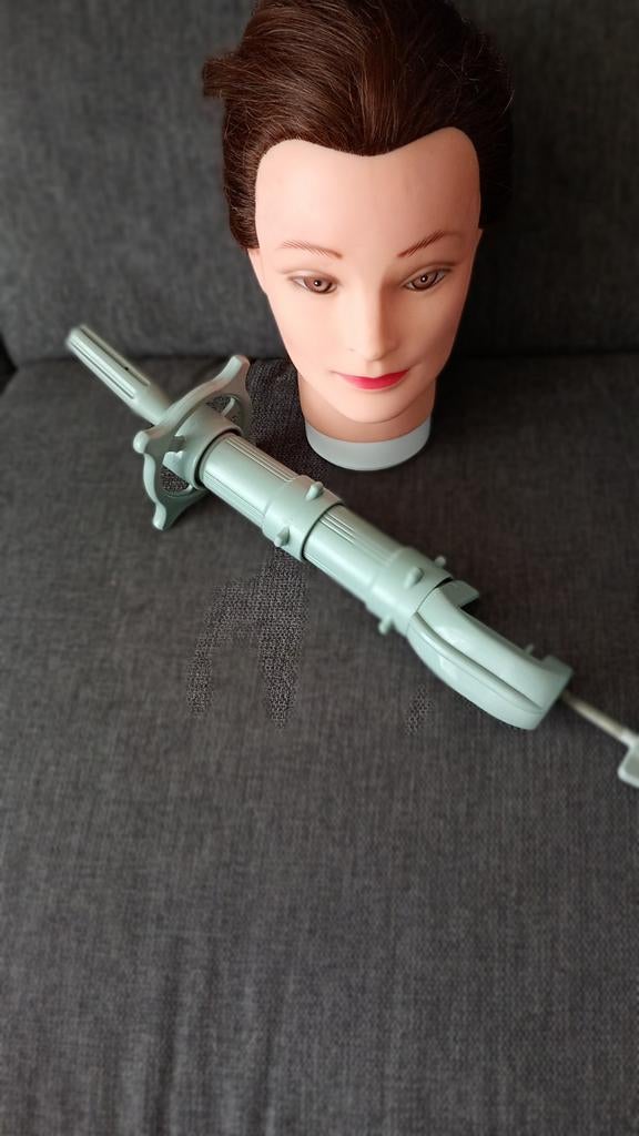 Kappers hoofd met tafelklem, Ophalen, Gebruikt, Actiefiguurtje