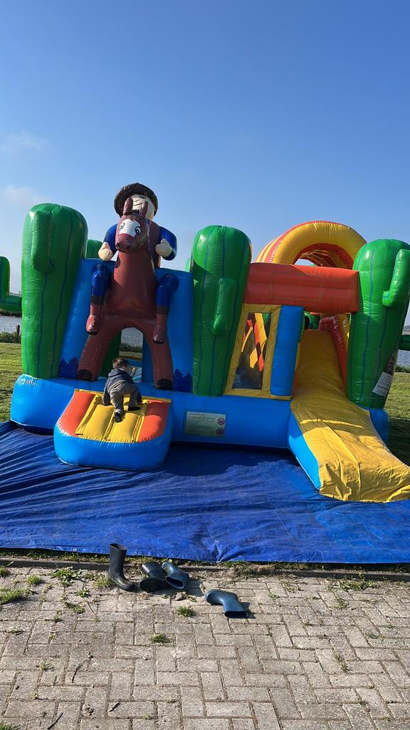 Te huur: multiplay springkussen cowboy, Ophalen, Zo goed als nieuw, Overige