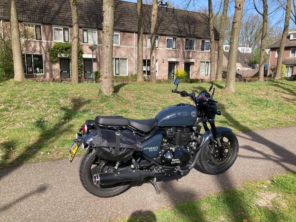 Royal Enfield Shotgun 650 Sheet Metal Grey als Nieuw 2200km