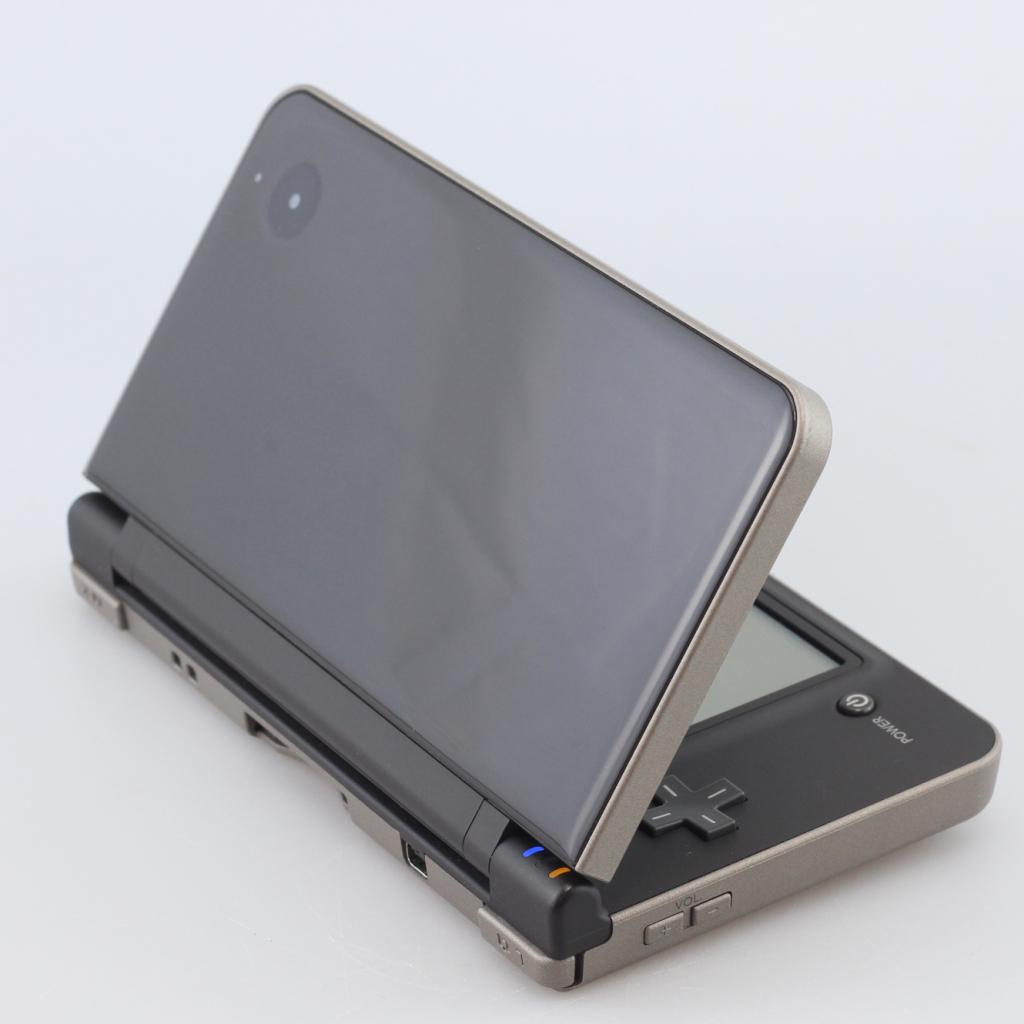 Nintendo DSI XL Bronze Nette staat, Spelcomputers en Games, Nintendo, Zo goed als nieuw, Support@nintendo.com, 11-1 Hokotate-cho, Kamitoba, Minami-ku
Kyoto 601-8501
Japan
