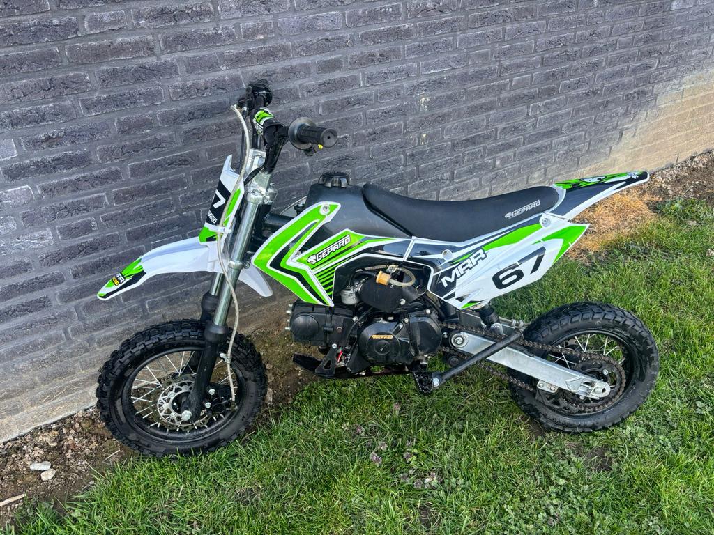 Te koop: 110cc Dirtbike / Pitbike – start en rijdt goed, Fietsen en Brommers, Minibikes, Midibikes en Pitbikes, Ophalen, Gebruikt