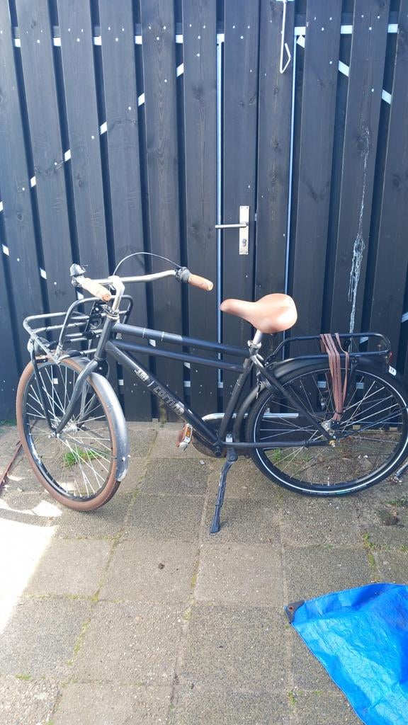 Zwarte fiets - bandenmaat 26 x1.75 - voor- en achterdrager, Fietsen en Brommers, Fietsen | Dames | Damesfietsen, 50 tot 53 cm