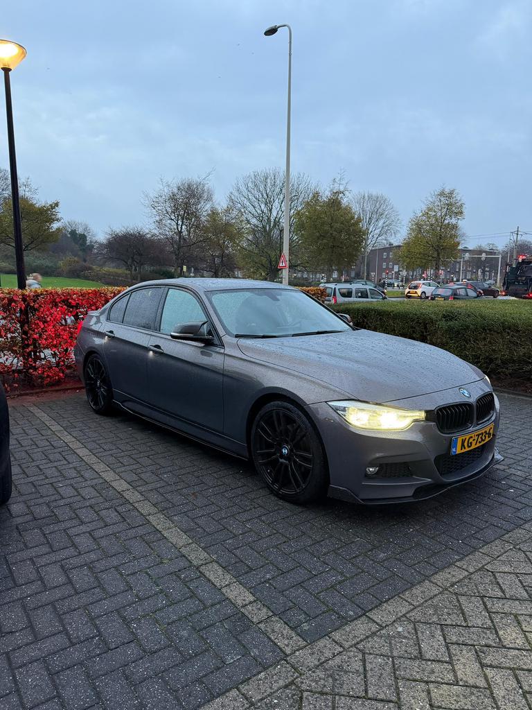 BMW 3-Serie 330e Iperformance 252pk Aut 2016 Bruin, Automaat, 1998 cc, Achterwielaandrijving, 252 pk