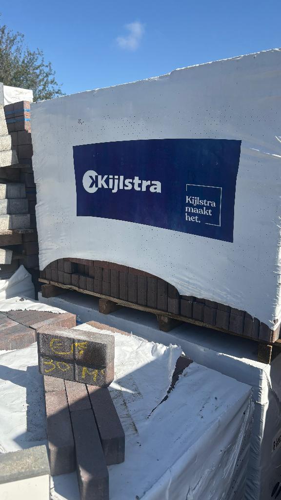 Waalformaat strackstone rood zwarts 5x20x6 30m2, Klinkers, Nieuw, Ophalen of Verzenden, 10 m² of meer