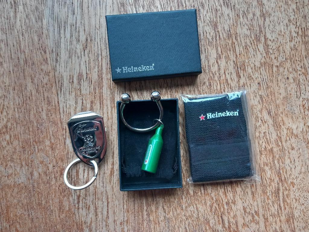 Heineken en Amstel items pet rugzak handdoek sleutelhanger, Verzamelen, Biermerken, Ophalen of Verzenden, Nieuw, Overige typen