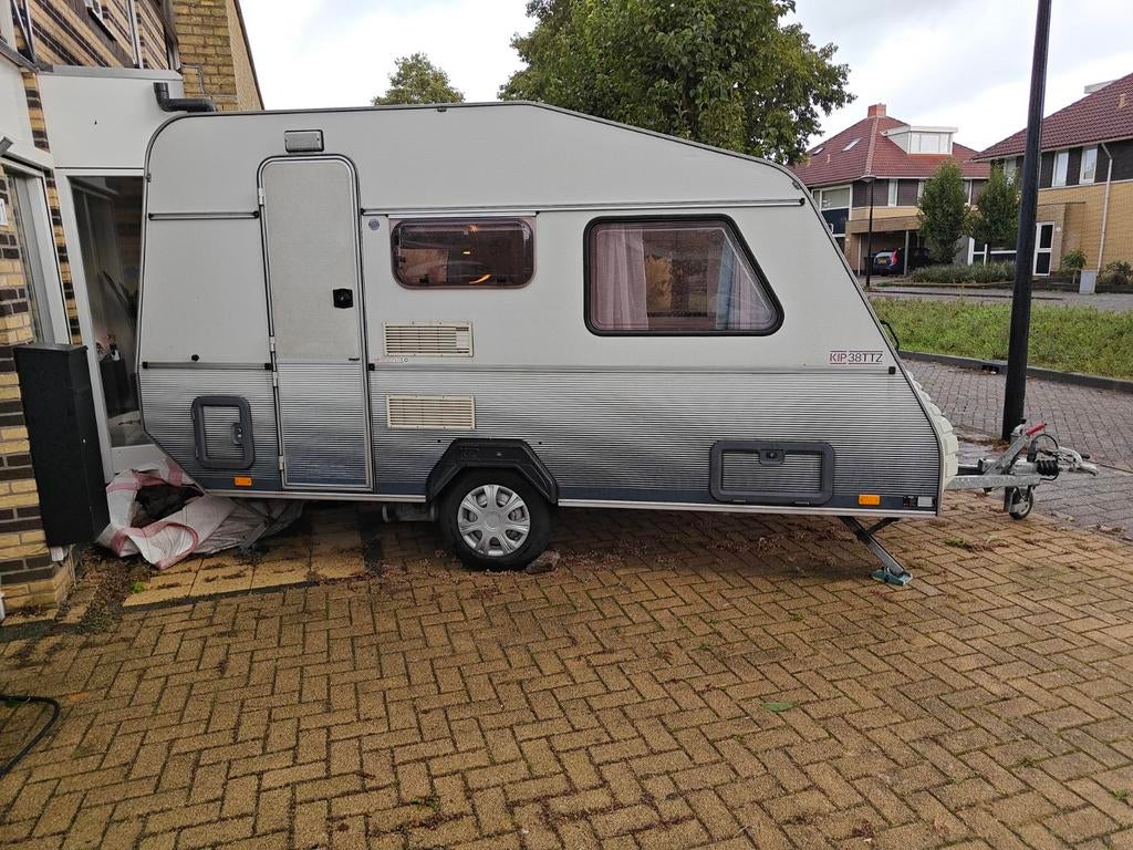 Kip 38TTZ Caravan, Standaardzit, Luifel, Kip, Tot en met 3