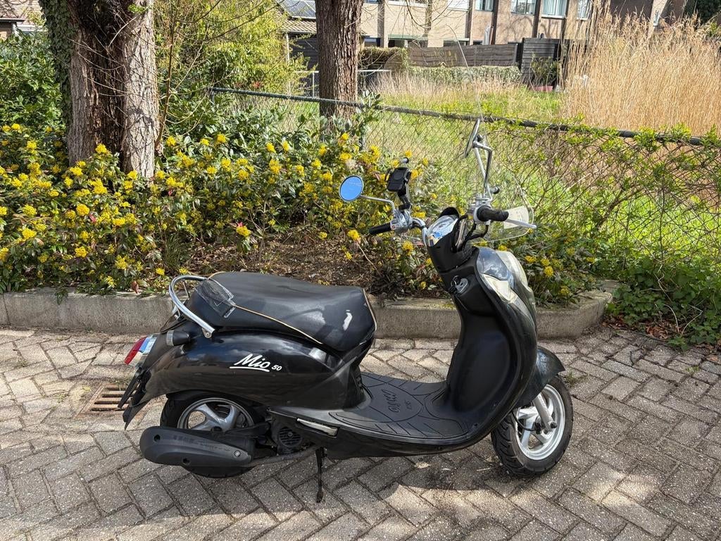 Sym Mio 50 (2010), Fietsen en Brommers, Scooters | SYM, Gebruikt, Benzine, 50 cc, Ophalen