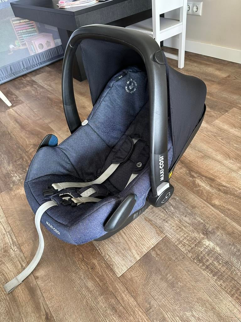 Maxi Cosi Rock met accessoires, Ophalen, Gebruikt, Isofix, 0 t/m 13 kg